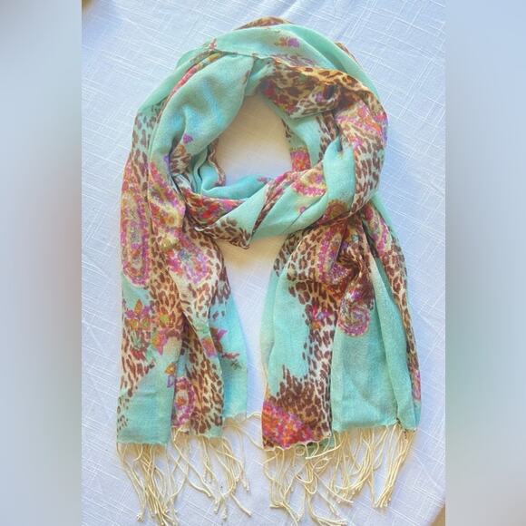 Cashmere Scarf. La Florentina. 100% Cashmere. Turquoise